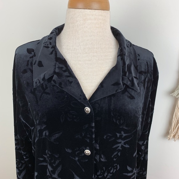 Diane Von Furstenberg Velvet Floral Button Up Top - Picture 4 of 6
